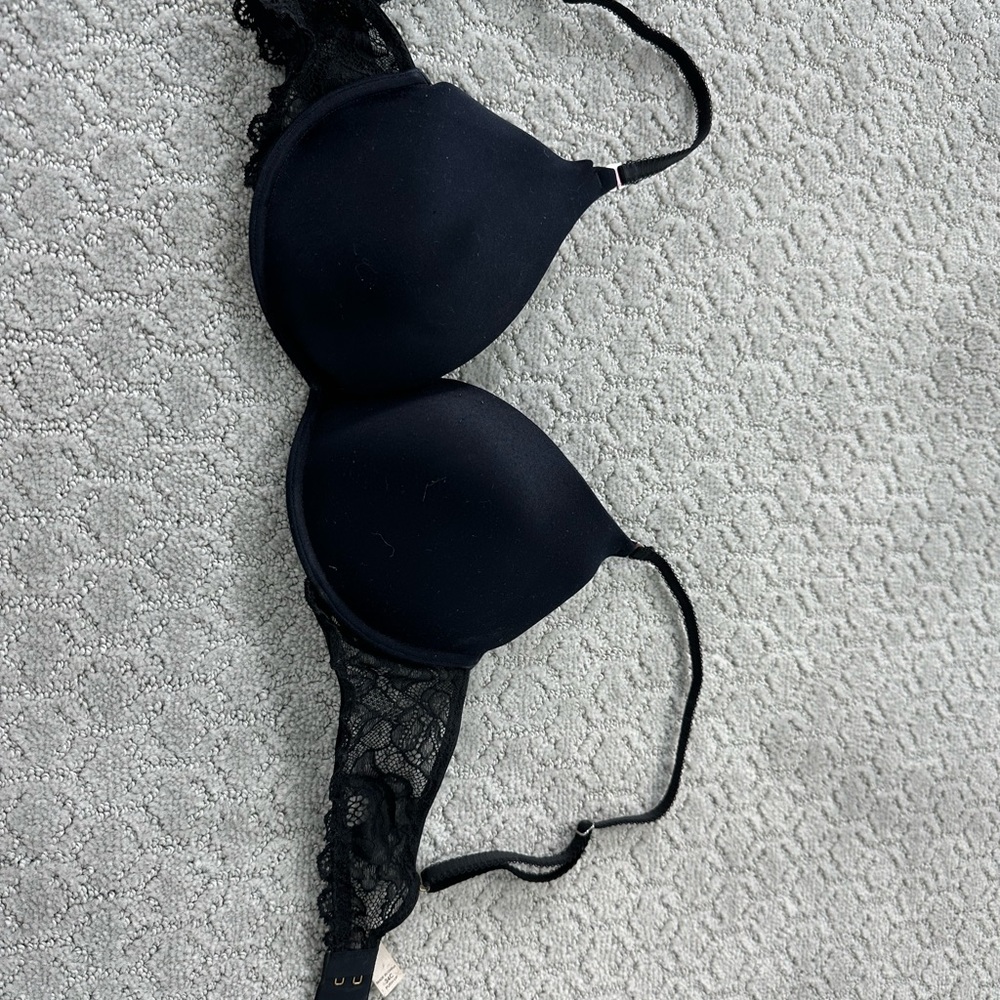 Victoria’s Secret push-up bra - Picture 2 of 6